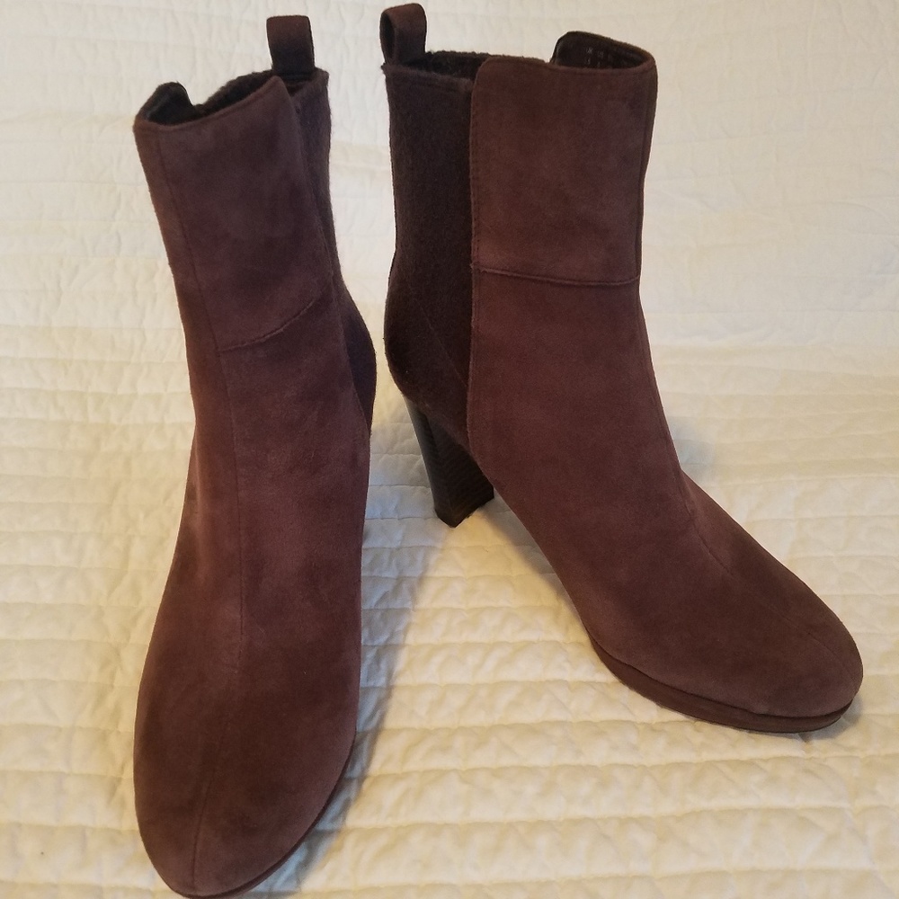 Clarks Kendra Porter Aubergine Suede Boots